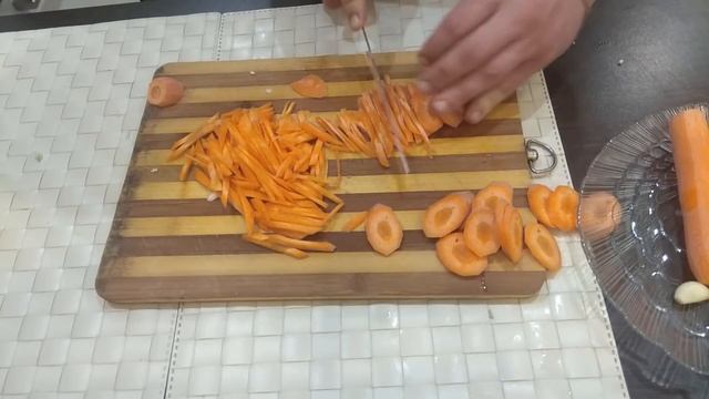 Хе из рыбы по-корейски. Хе из леща с морковью. Маринованный лещ. Как приготовить леща. смотреть онлайн