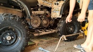 Чистка вариатора после брода на квадроцикле Стелс Леопард.