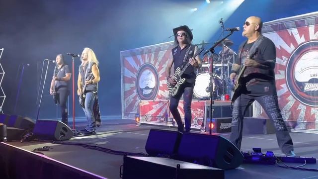 Warrant - Heaven live at Hard Rock Casino, Cincinnati, OH 6/3/22 смотреть онлайн