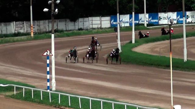 Московский ипподром. Бега. 31.05.15. Заезд 3(269). ПРИЗ В ЧЕСТЬ ДНЯ ПОГРАНИЧНИКА смотреть онлайн