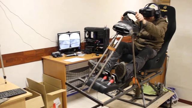Гоночный симулятор с Oculus Rift смотреть онлайн