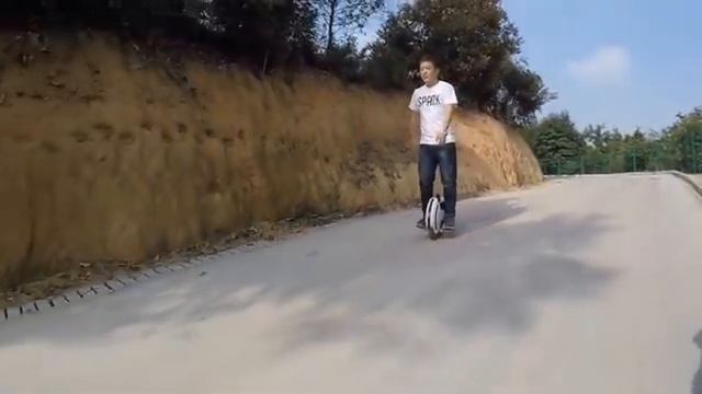 Kingsong EUC riding KS 14D смотреть онлайн