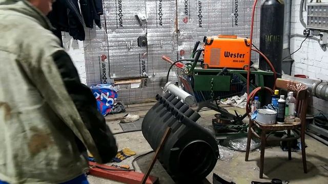 Подставка под печь-булерьян в стиле "Баухауз". смотреть онлайн