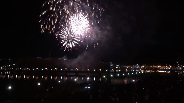 Фейерверк на День Победы в Чебоксарах 2015 смотреть онлайн