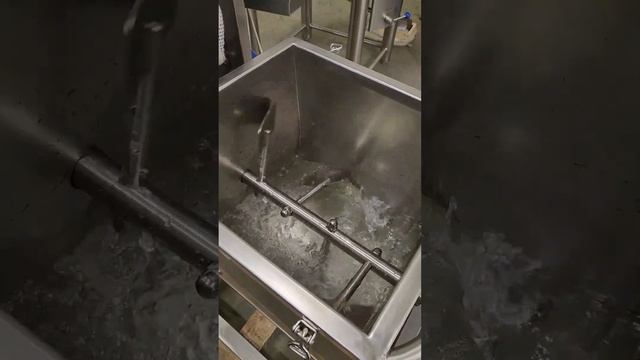 Демонстрация работы маслобойки смотреть онлайн