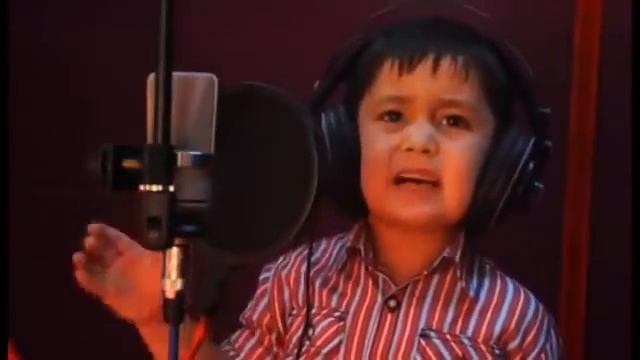 СУПЕР ГОЛОС МАЛЬЧИК 4 летный Узбек ЗАЖИГАЕТ!!СМОТРЕТЬ ВСЕМ!! смотреть онлайн