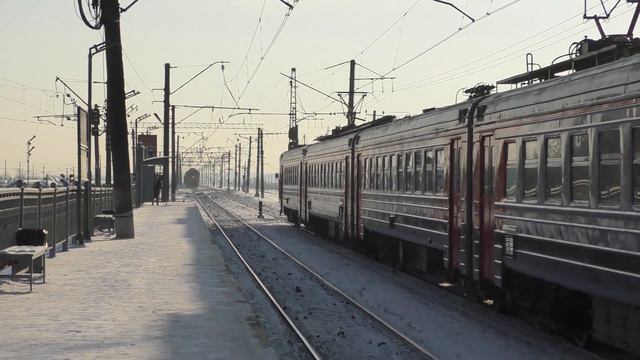 Электропоезд ЭД2т-0009 смотреть онлайн