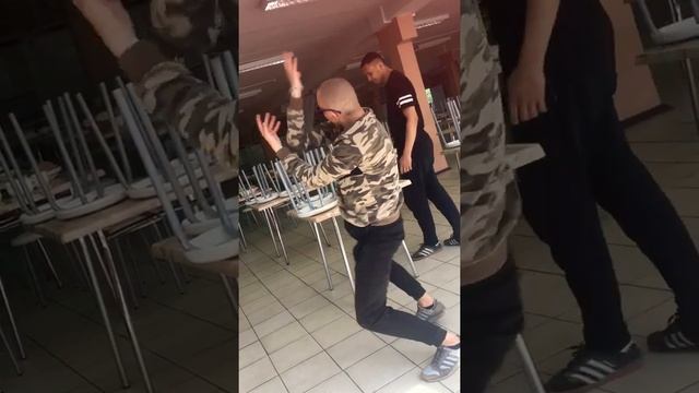 Я волна(Движ Париж) смотреть онлайн
