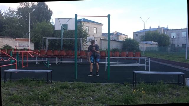 стадион у первой школы, где учился Ельцин смотреть онлайн