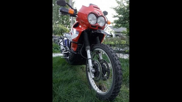 Honda XRV750 Africa Twin RD07 - De Geboorte Van Een Legende - Dutch