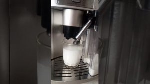 Кофемашина DELONGHI MAGNIFICA CAPPUCCINO ESAM 3500S