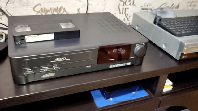 Чистящая видеокассета VHS Чуть не испортил видеомагнитофон смотреть онлайн