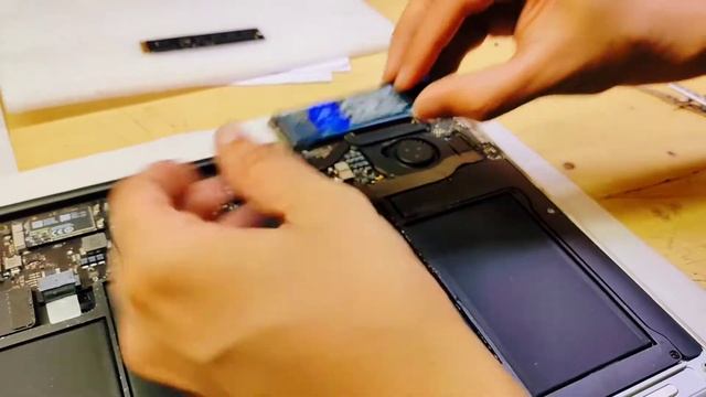 SSD Upgrade Apple MacBook Air A1466 2015 #laptoplab #laptopservicecalicut смотреть онлайн