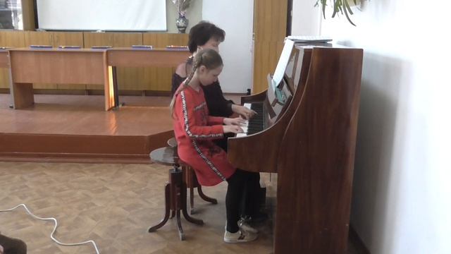 Цыцарева Екатерина 1 класс - "Танец феи" смотреть онлайн