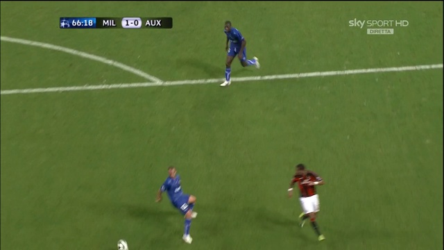 AC Milan 1-0 Auxerre [Zlatan Ibrahimovic][acmilan-hd.blogspot.com]SKY