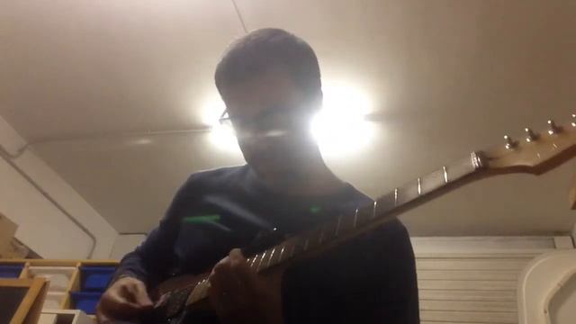 Blues soloing with new fender deluxe strat hsh смотреть онлайн
