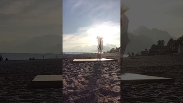 Vinyasa Yoga. Chandra Flow смотреть онлайн