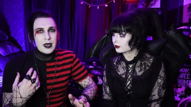 Goths React To Vampires On Talk Shows смотреть онлайн