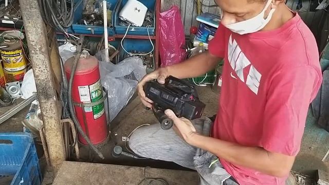 Filmadora Sony antiga funcionando no ferro velho смотреть онлайн