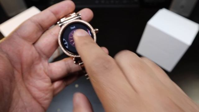 Michael Kors Access MKT5021 - Android Wear SmartWatch смотреть онлайн