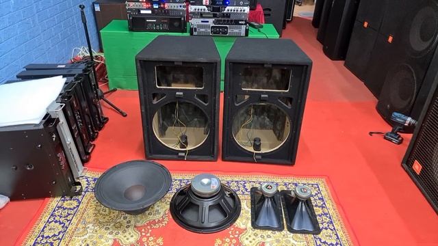 Loa JBL JRX 115. Bass 40. Đt 0936.583.140 смотреть онлайн