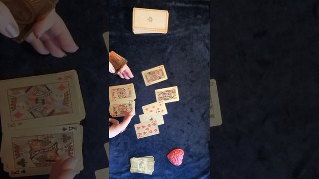 Планирует ли Червовый ♥️Король встречу с ♣️Крестовой Дамой, и что далее будет у него с ней! смотреть онлайн