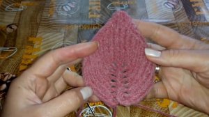 Листочки спицами. Вяжем листики и кармашки листики спицами.