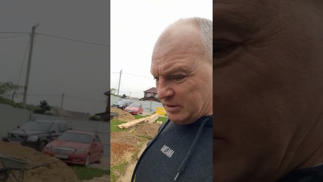 стротельство одноэтажного дома на свайно росверковом фундаменте по полам по грунту. смотреть онлайн