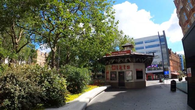 LONDON Walk: Leicester Square - England (4K)