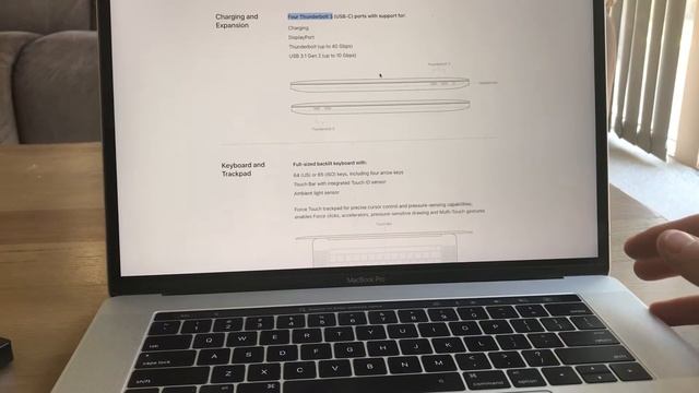 15" MacBook Pro with Touch Bar Review смотреть онлайн