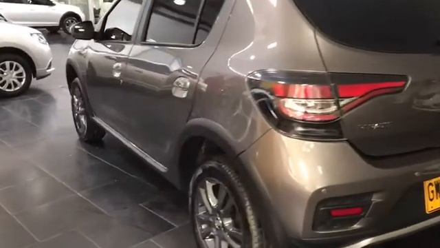 Usado - Así se ve la Renault Stepway Intens, modelo 2020 con 3344 km смотреть онлайн