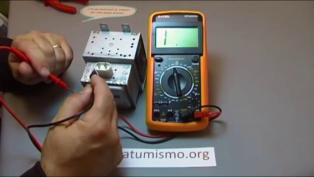 COMPROBACION MAGNETRON HORNO MICROONDAS - AVERIAS TIPICAS смотреть онлайн