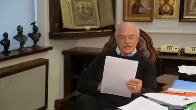 Н. Михалков читает статью Н. Старикова смотреть онлайн