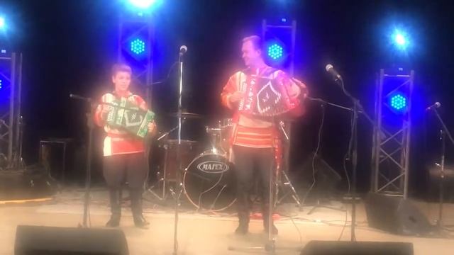 Егор и Алексей Масловы / Подгорная (Сибирская плясовая) смотреть онлайн