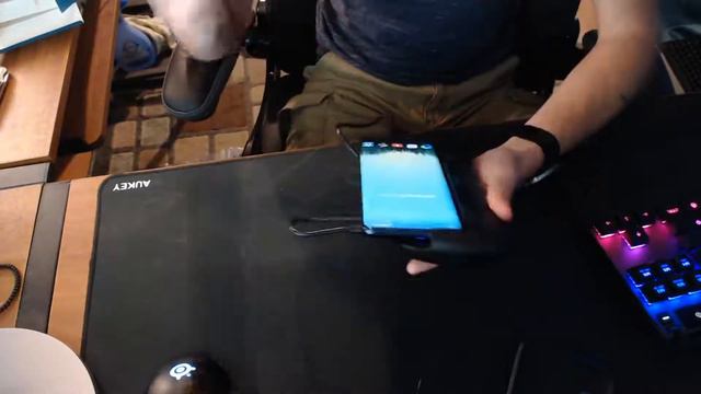Anker PowerCore Play Unboxing смотреть онлайн