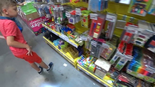 VLOG : ВЫБИРАЕМ КАНЦТОВАРЫ / ПОКУПАЕМ ПРОДУКТЫ 19.08.18 смотреть онлайн