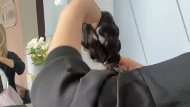 Локоны на тройную плойку ? Супер объемный хвост с накладными прядями ❤️