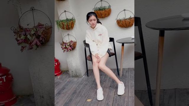 Кроссовки женские;спортивная удобная женская обувь; белая повседневная обувь на плоской подошве со смотреть онлайн