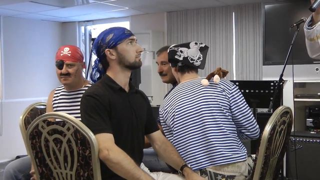 КОМПАНИЯ "ВОДОХОДЪ".ПИРАТСКАЯ ВЕЧЕРИНКА НА ТЕПЛОХОДЕ "МАКСИМ ГОРЬКИЙ". ВЕДУЩИЙ - СЕРГЕЙ МАЗУНОВ. смотреть онлайн