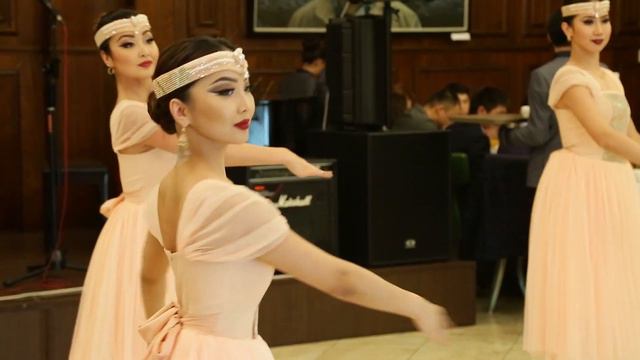 Свадьба в стиле Поэзия Асылбека и Назгуль смотреть онлайн