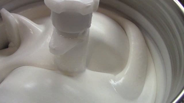 making idli dosa batter in a wet grinder смотреть онлайн