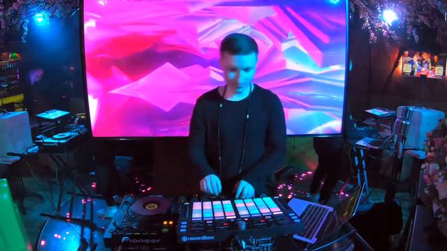 DJ RIM TONE PLAY (TYGA x USHER) смотреть онлайн