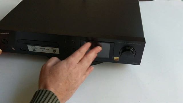 Pioneer NC-50DAB unboxing and under the hood смотреть онлайн