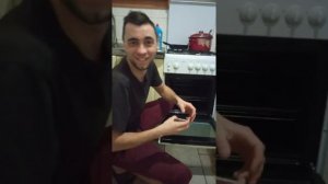 Как включить (зажечь) газовую духовку