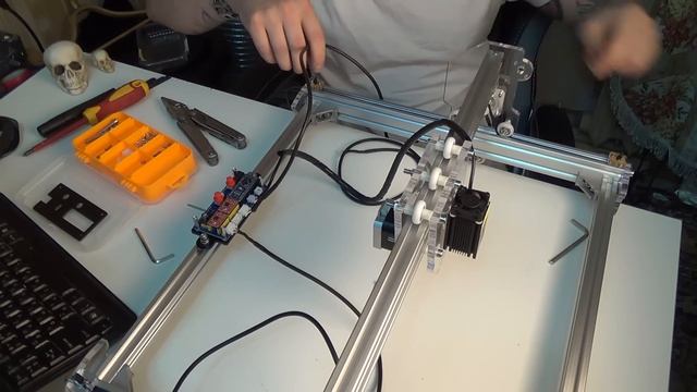 Как сделать лазерный гравер 2500мВт. DIY violet laser engraver из набора. смотреть онлайн