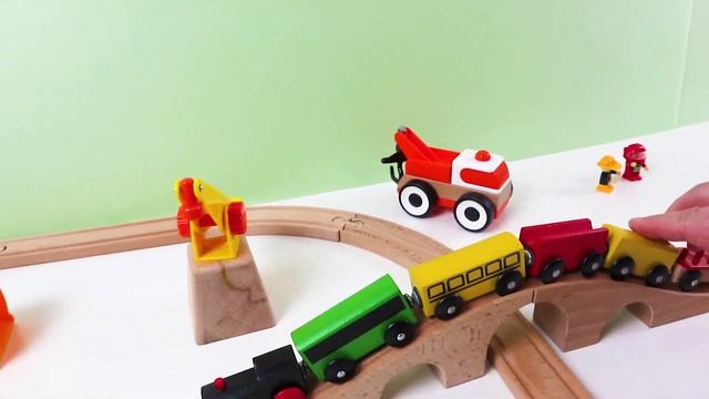 Деревянная железная дорога. Игрушечные поезда и паровозы. Все серии подряд (сборник) смотреть онлайн