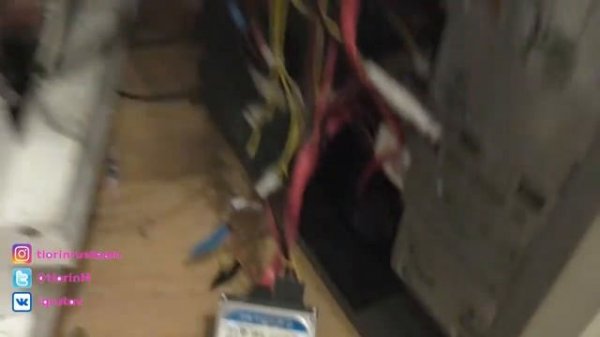 Жесткий диск Western Digital WD3200BEVT-22ZCT0 - тяжелый случай после нещадного использования.