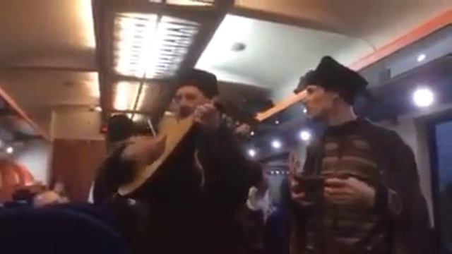 Семья Гимпу едет на Родину смотреть онлайн