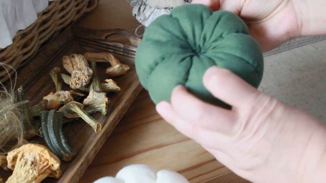 Easy tailoring pumpkin with natural ponytails смотреть онлайн