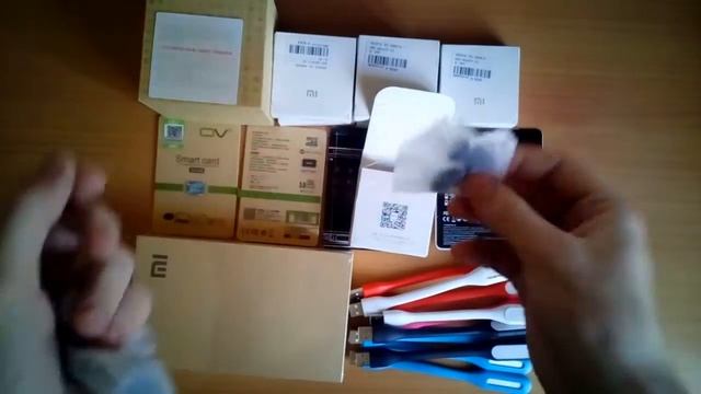 Распаковка Xiaomi Piston Colorful Edition от WST смотреть онлайн